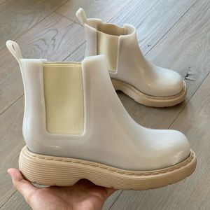 Melissa Step Boot in beige- New without box